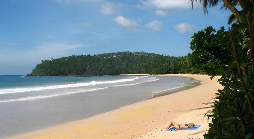 Coralworld Hotel Mirissa Bagian luar foto