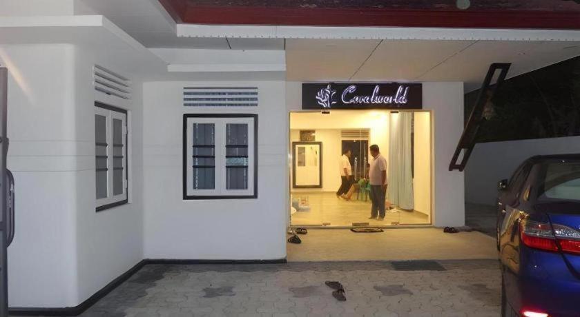 Coralworld Hotel Mirissa Bagian luar foto