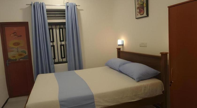 Coralworld Hotel Mirissa Bagian luar foto