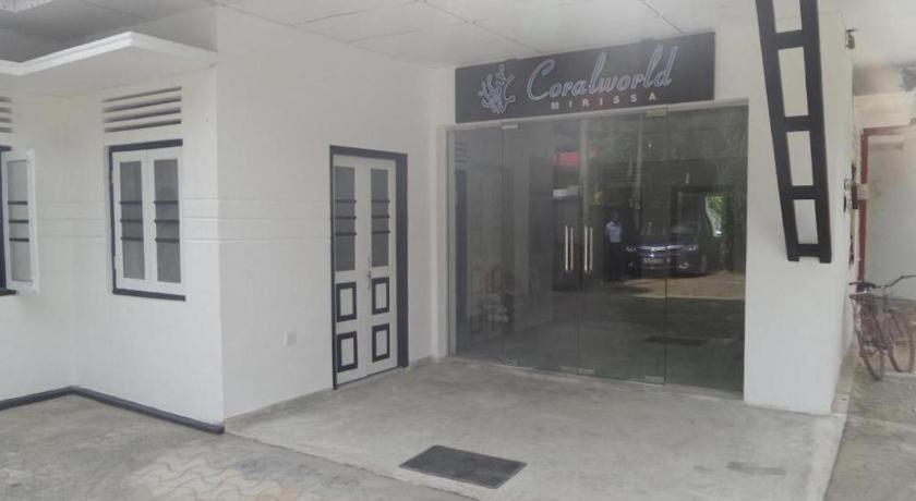 Coralworld Hotel Mirissa Bagian luar foto