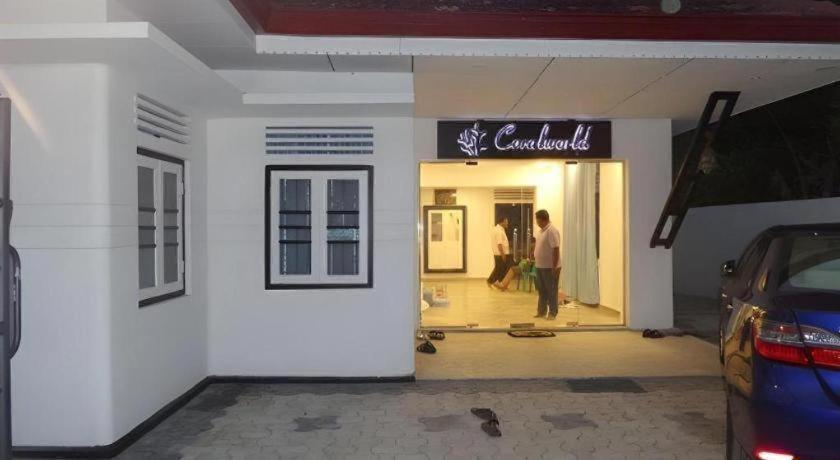 Coralworld Hotel Mirissa Bagian luar foto