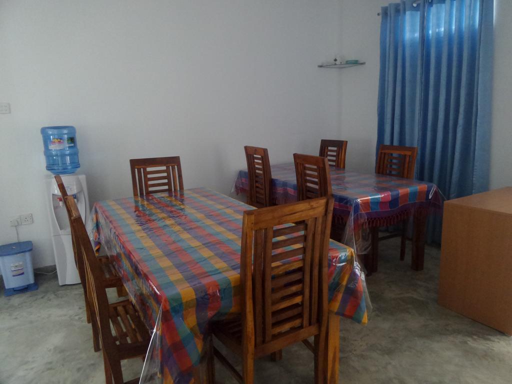 Coralworld Hotel Mirissa Bagian luar foto