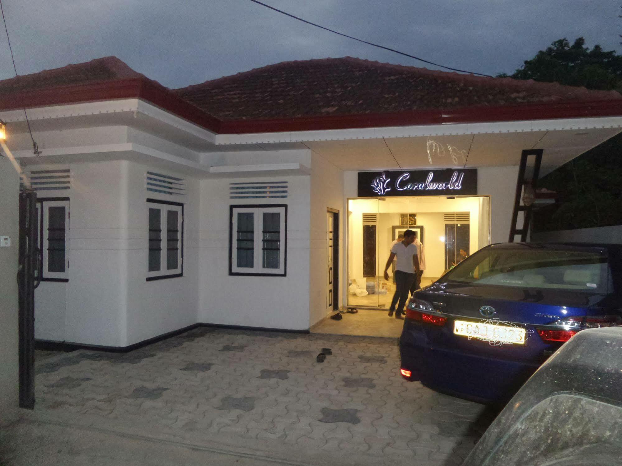 Coralworld Hotel Mirissa Bagian luar foto